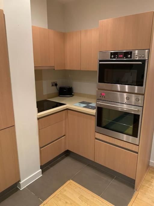Stunning 2 Bed Flat! Centrally Located In London, Uk! Luaran gambar