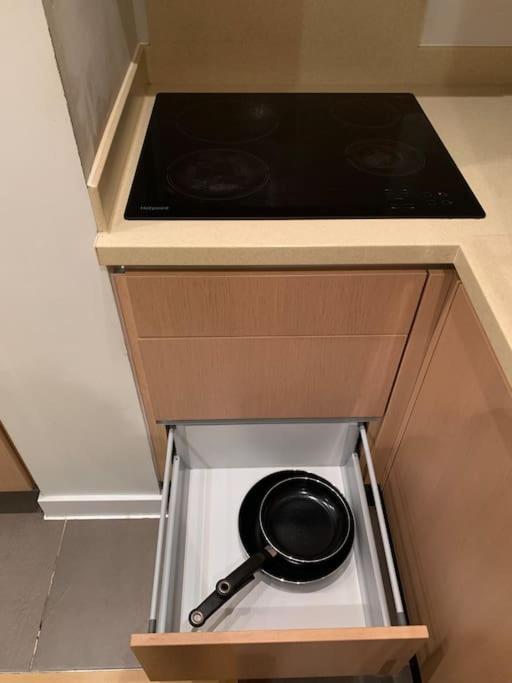 Stunning 2 Bed Flat! Centrally Located In London, Uk! Luaran gambar
