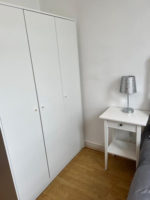 Stunning 2 Bed Flat! Centrally Located In London, Uk! Luaran gambar