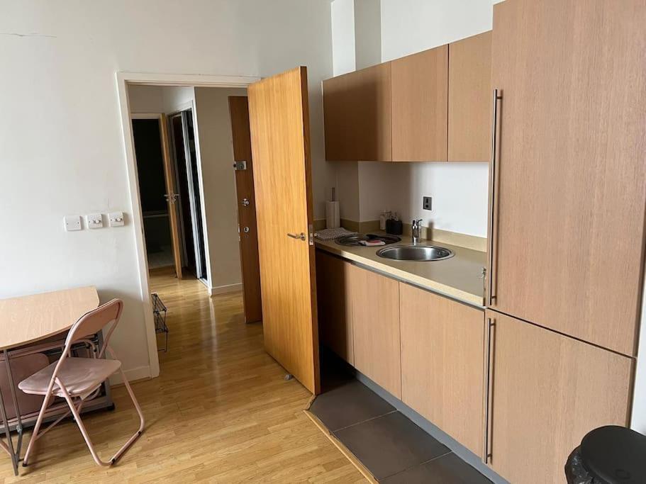 Stunning 2 Bed Flat! Centrally Located In London, Uk! Luaran gambar